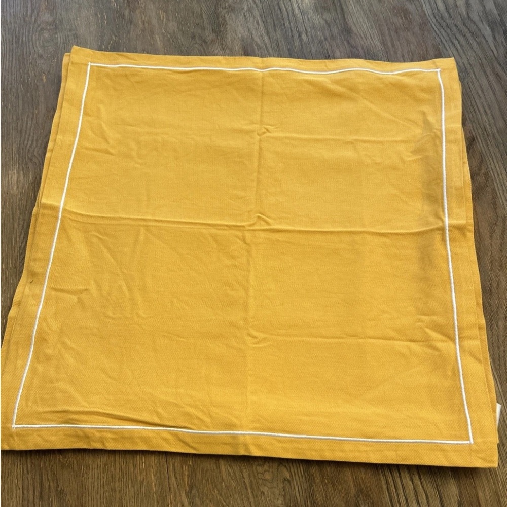 Set of 8 Williams Sonoma Placemats